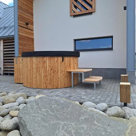 Szczyt Beztroski Jacuzzi & Sauna Chalet Nowy Targ