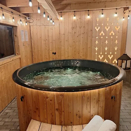 Шале Szczyt Beztroski Z Balia I Sauna Podhale Новы-Тарг